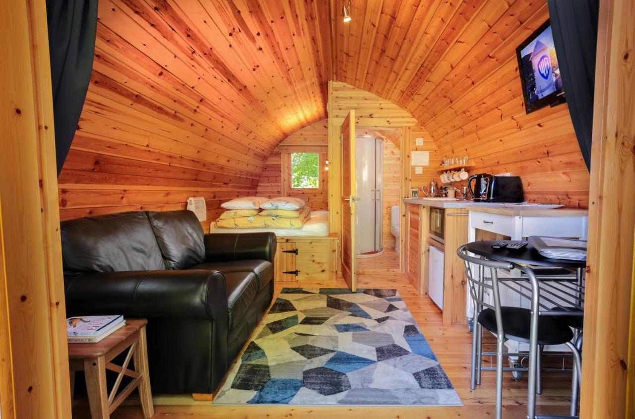 ניוטונמור Glentruim Homestay B&B And Glamping Pods מראה חיצוני תמונה